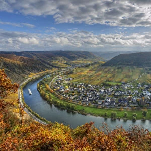 River Mosel with Ernst at fall, Rhineland-Palatinate, Germany