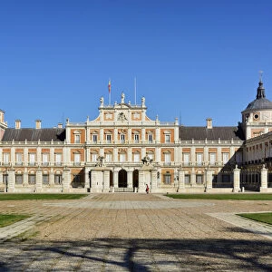The Royal Palace of Aranjuez (Palacio Real de Aranjuez) is a former Spanish royal