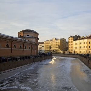 Russia, St. Petersburg; Across the frozen Moyka canal, one of the many canals which cross the city