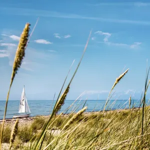 Sailing boat, beach, Flügge, Fehmarn island, Baltic coast, Schleswig-Holstein Sailing boat, beach, Flügge, Fehmarn island, Baltic coast, Schleswig-Holstein