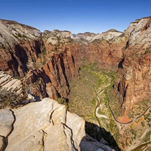 Scenic drive road in the valley at Big Bend under Touchstone Wall in Zion Canyon