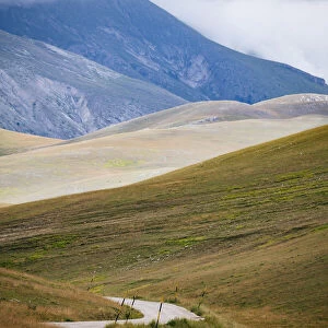 Scenic road in Campo Imperatore, Gran Sasso e Monti della Lega National Park, Abruzzo