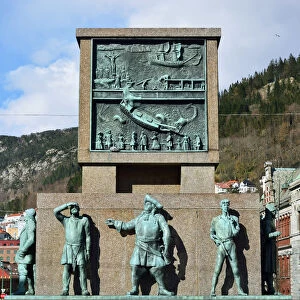 The Seamens Monument, created by the sculptor Dyre Vaa, in honour of Norwegian