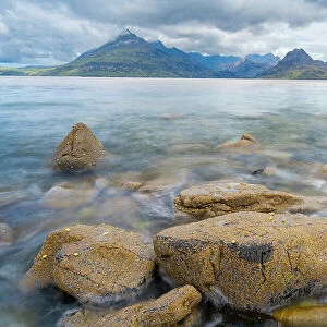 Seascape with view of Black Cuillin Mountains, Elgol, Isle of Skye, Scottish Highlands, Scotland, UK