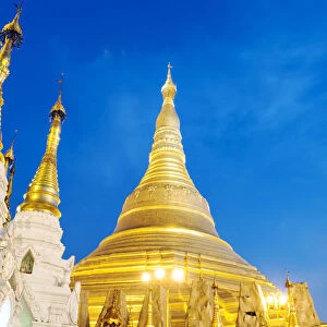 Shwedagon Pagoda at sunset, Yangon, Burma (Myanmar)