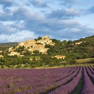 Simiane la Rotonde, Provence, France