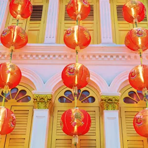 Singapore, Singapore City, Chinatown, Lanterns at dusk