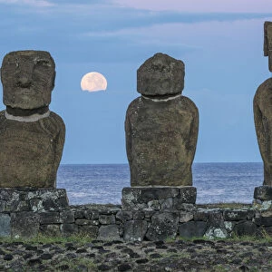 South America, Chile, Easter Island, Isla de Pascua, Moai stone human figures under