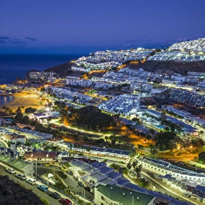 Spain, Canary Islands, Gran Canaria Island, Puerto Rico, resort high angle view, dawn
