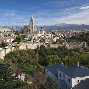 Spain, Castilla y Leon Region, Segovia Province, Segovia, elevated town view with