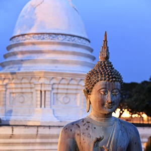 Sri Lanka, Colombo, Beira Lake, Seema Malaka Buddhist Temple