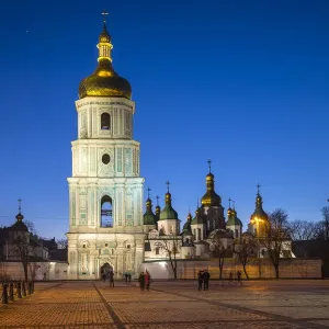 St. Sophias Cathedral and Bell Tower, Sofiyivska Square, Kiev (Kyiv), Ukraine