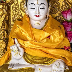 Statue in Chaukhtatgyi Buddha Temple, Yangon, Myanmar