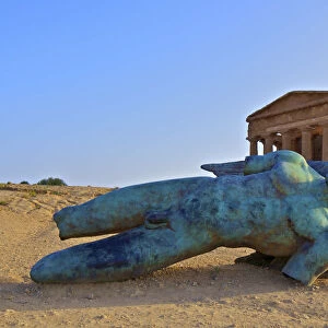 Statue at Temple of Concord, Valley of the Temples, Agrigento, Sicily, Italy