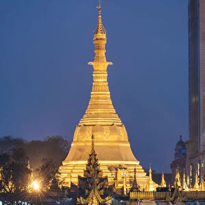Sule Pagoda at twlight, Yangon, Myanmar