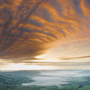 Sunrise over Hope Valley from Mam Tor, Peak District National Park, Derbyshire, England