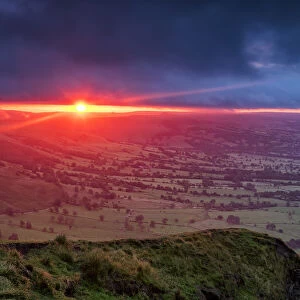 Sunrise over Hope Valley, Peak District National Park, Derbyshire, England