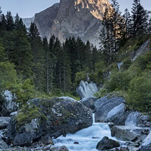 Switzerland, Berner Oberland, Rosenlaui valley, Wellhorn mountain, Rychenbach river