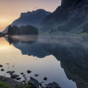 Switzerland, Canton Appenzell, Alpstein, Lake Seealpsee