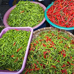 Thailand, Chiang Mai, Warorot Market, Chillies