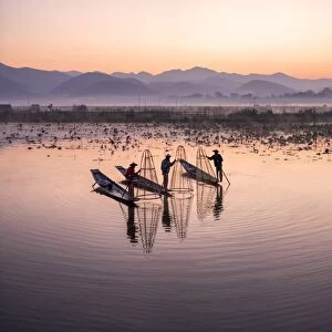 Traditional Intha fisherman, Inle Lake, Shan State, Burma, (MR)
