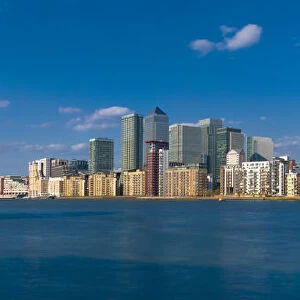 UK, England, London, Canary Wharf and River Thames