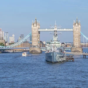 UK, England, London, Tower Bridge and HMS Belfast