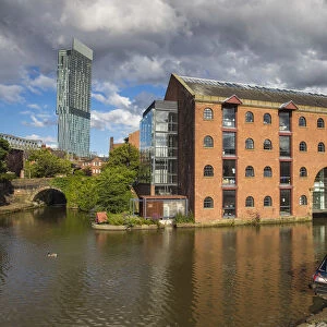 UK, England, Manchester, Deansgate, 1761 Bridgewater Canal –the