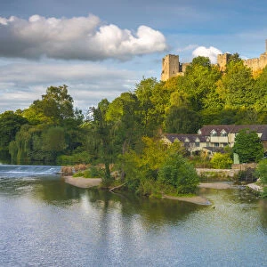 UK, England, Shropshire, Ludlow, Ludlow Castle and River Teme