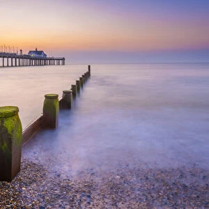 UK, England, Suffolk, Southwold, Southwold Pier at dawn