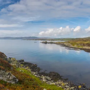 UK, Scotland, Argyll and Bute, Islay, Loch Laphroaig beside Laphroaig Distillery