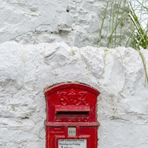 UK, Scotland, Argyll and Bute, Islay, Laphroaig Whisky Distillery, Royal Mail Post Box