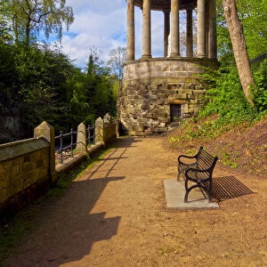 UK, Scotland, Lothian, Edinburgh, Water of Leith Walkway, View of the St Bernards Well