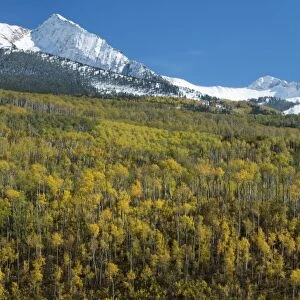 USA, Colorado, San Juan Mountains in Autumn