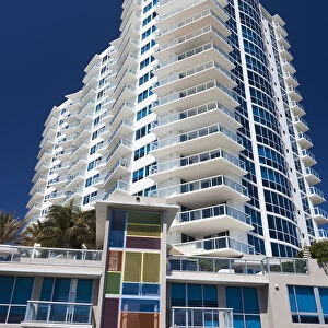 USA, Miami Beach, high rise building by the Beachwalk