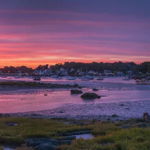 USA, New England, Cape Ann, Massachusetts, Annisquam, pier at sunset o the Annisquam