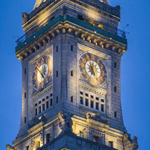 USA, New England, Massachusetts, Boston, Customshouse Tower, dusk
