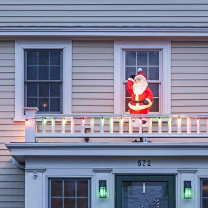 USA, New England, Massachusetts, Cape Cod, Provincetown, Santa Claus Christmas