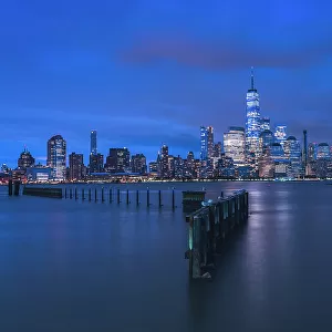 USA, New York City, USA, Manhattan, Lower Manhattan and World Trade Center, Freedom Tower across Hudson River from Jersey City