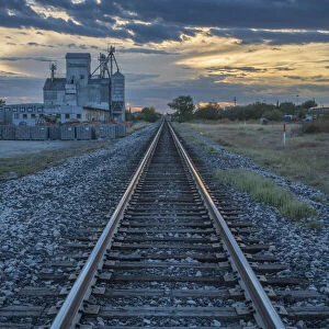 USA, Texas, Marfa, Railroad tracks