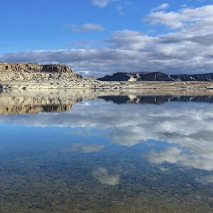 USA, Utah, Lake Powell, Lone Rock near Page