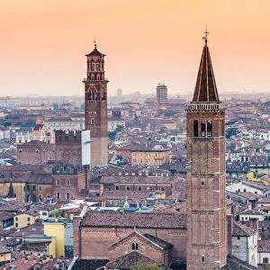 Verona, Veneto, Italy. High angle view of the Sant Anastasia church and the old