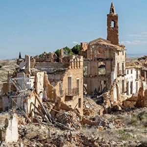 View of the abandoned village of Belchite as a result of the Spanish Civil War, Belchite, Aragon, Spain