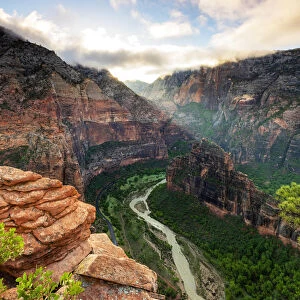 View of Big Bend and the Virgin river from Angels landing, tah, USA