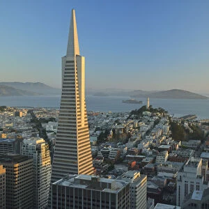 View from Hotel Mandarin Oriental over Transamerica Pyramid with Coit tower and San