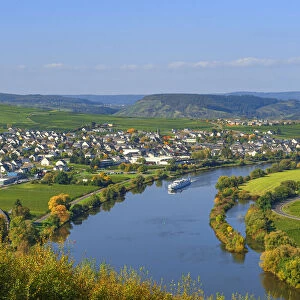View at Leiwen, Mosel valley, Rhineland-Palatinate, Germany