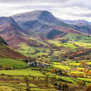 Views of Newlands Valley, Little Town and Derwent Fells from Catbells route