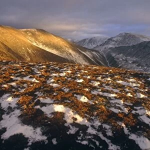 Winter fells abover Buttermere, Lake District, Cumbria, England