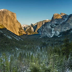 Winter view over Yosemite Valley from Tunnel View, Yosemite National Park, California