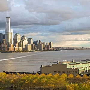 One World Trade Center and Downtown Manhattan across the Hudson River, New York, Manhattan